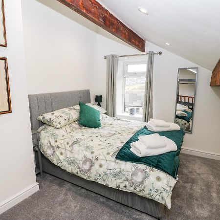 Bunny Rabbit Cottage Keighley Bagian luar foto