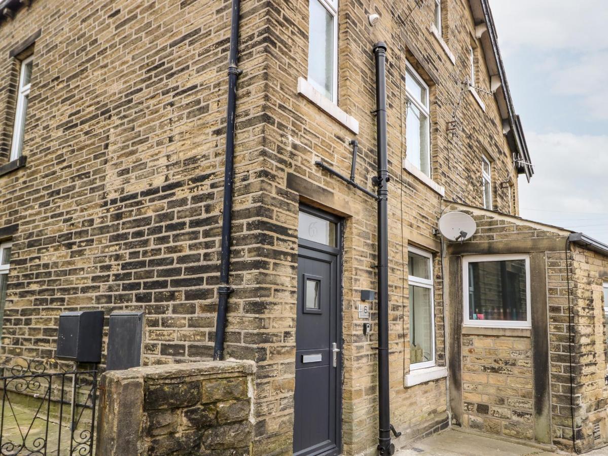 Bunny Rabbit Cottage Keighley Bagian luar foto