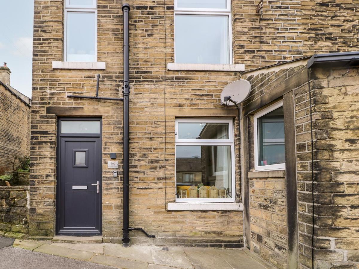 Bunny Rabbit Cottage Keighley Bagian luar foto